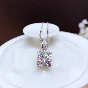 2 carat moissanite necklace